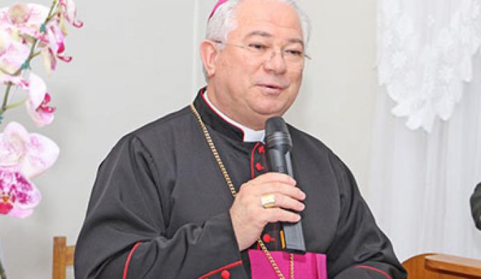 Bispo da Diocese de Apucarana (PR), Dom Celso Antônio Marchior