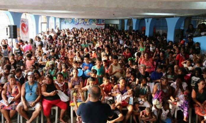 Igreja Universal realiza eventos em escolas municipais no Rio de Janeiro