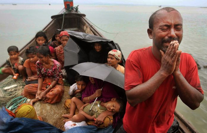 Cristãos fogem de Mianmar para Bangladesh
