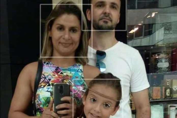 Família do pastor Claudio Rodrigues, 40, que morreu em desabamento de prédio em Muzema, na zona oeste do Rio - Reprodução