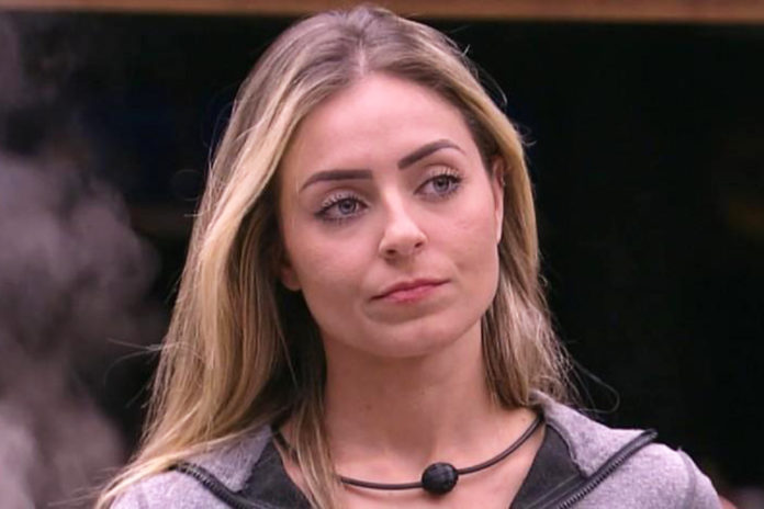 Paula, vencedora do Big Brother Brasil em 2019