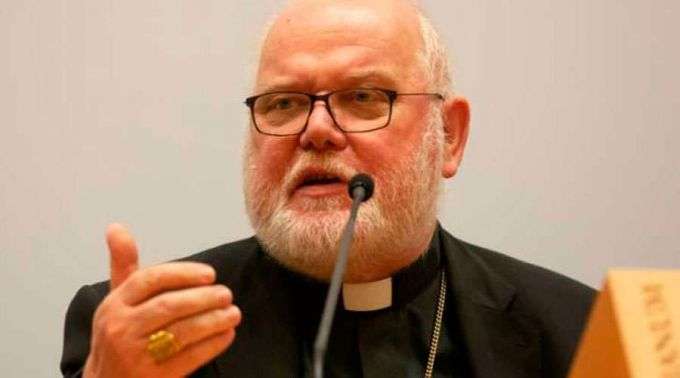 O chefe da Igreja Católica na Alemanha, o cardeal Reinhard Marx, renunciou por fracasso no combate a abusos sexuais
