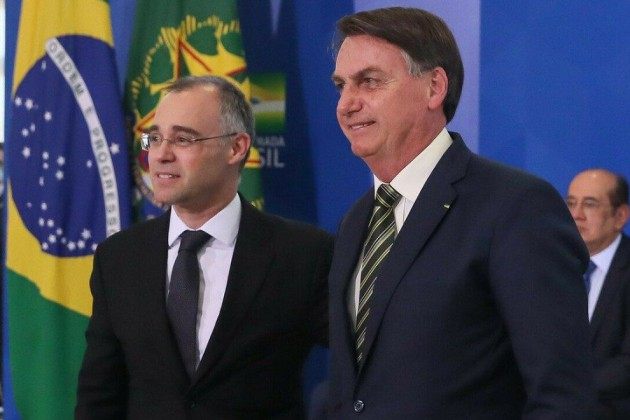 Jair Bolsonaro e André Mendonça