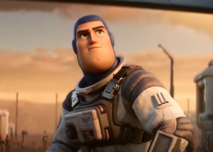 Buzz Lightyear - captura de tela do YouTube