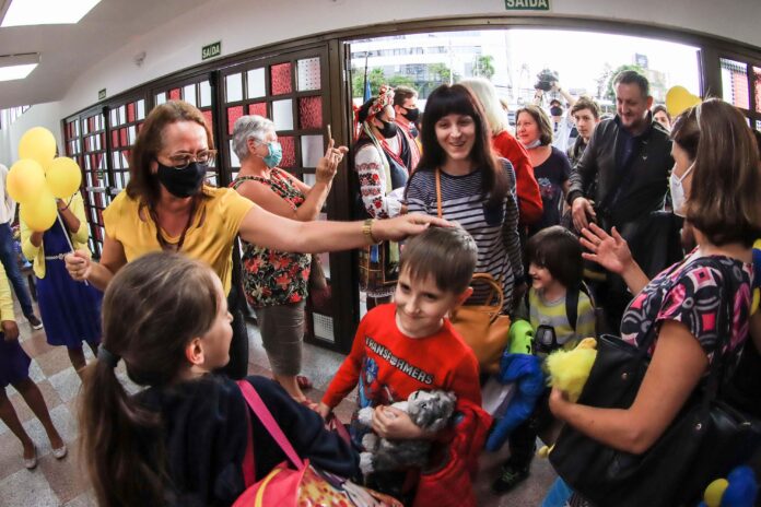 Primeira igreja Batista de Curitiba recebe refugiados ucranianos
