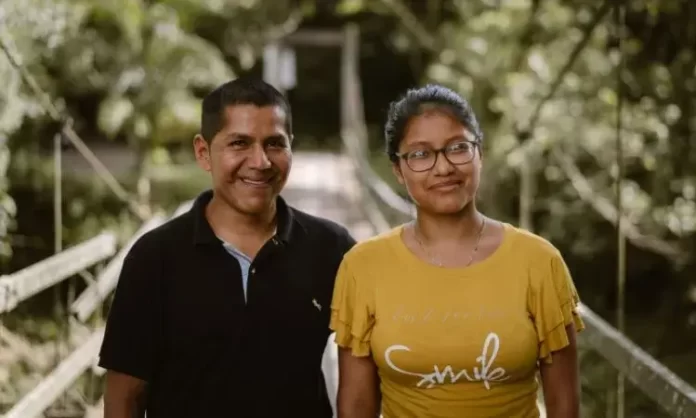 Francisco e a filha Valentina vivem separados na Colômbia por causa da perseguição religiosa