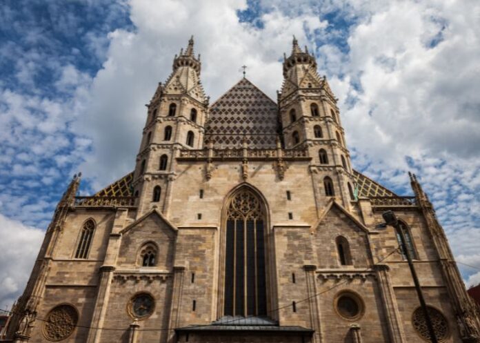 Catedral de St. Estêvão, em Viena, Áustria (Foto Canva Pro)