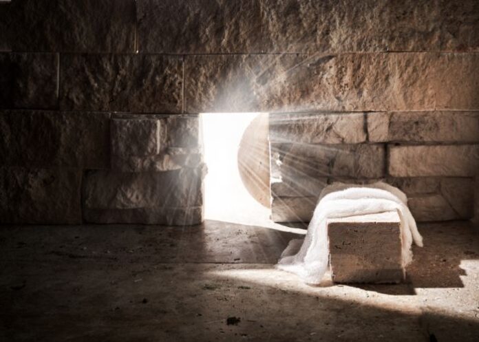 Túmulo de Jesus Cristo vazio (Foto: Canva Pro)